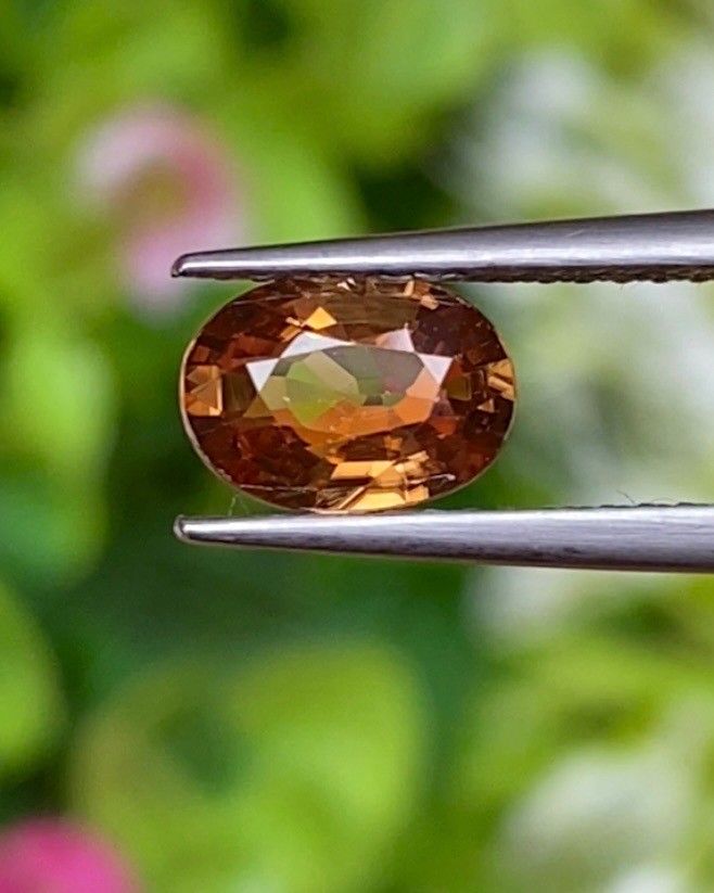 พลอย เพทาย (Zircon) 1.17 กะรัต (Cts.) พลอยแท้ อัญมณีมงคลประจําวันเกิด เครื่องประดับพลอย