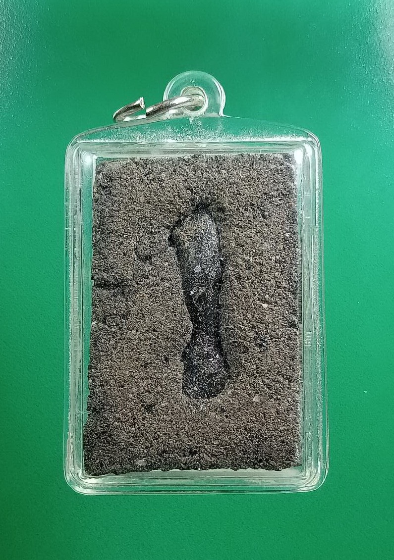 ผ2980 พระสมเด็จ หลังฝังแร่ ไม่ทราบที่