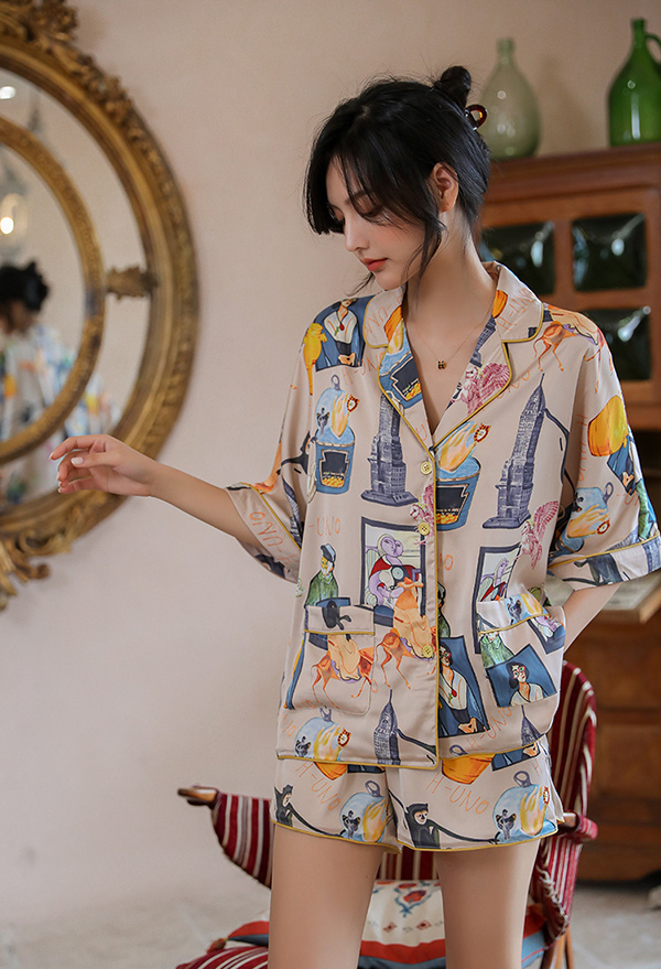 🚩พร้อมส่ง🚩ชุดนอน Silk Satin ไหมซาตินเกรดพรีเมี่ยม พิมพ์ลายสไตล์วินเทจ ผ้านุ่มลื่นละมุนผิว (ST125)