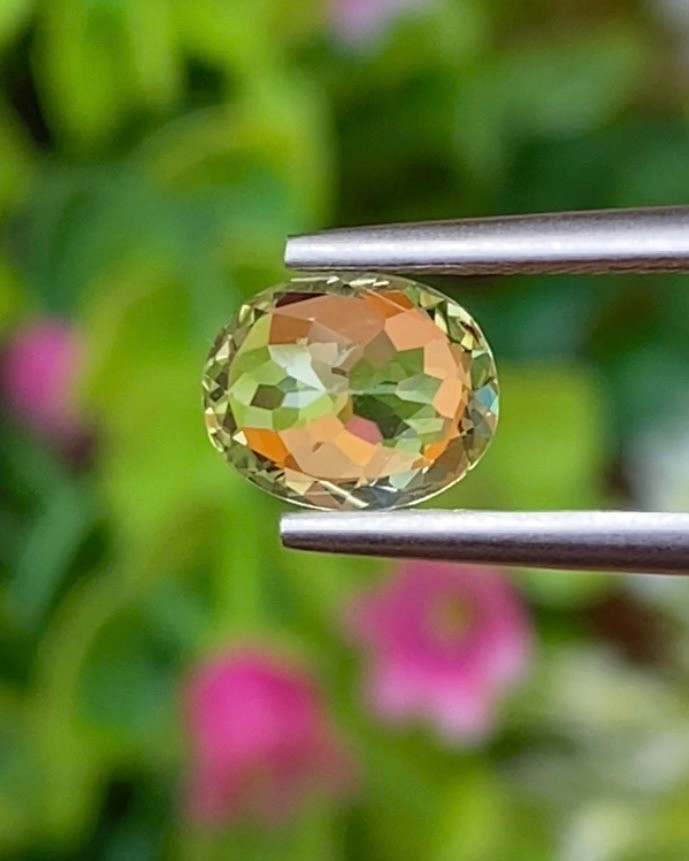 พลอย คริโซเบริล (Chrysoberyl) 1.22 กะรัต (Cts.) พลอยแท้ อัญมณีมงคลประจําวันเกิด เครื่องประดับพลอย