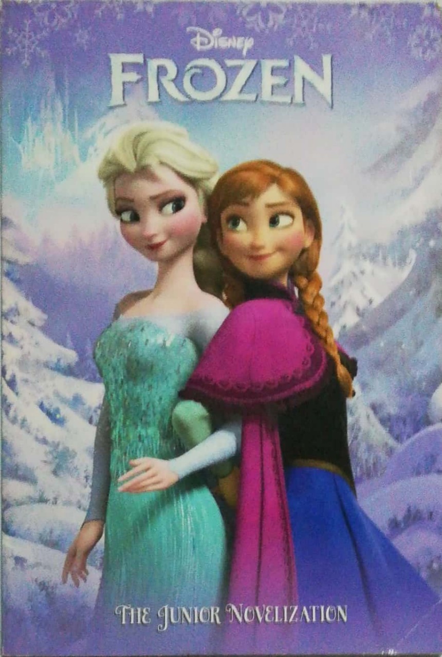 หนังสือนิยายฉบับภาษาอังกฤษ จาก ดิสนีย์ โฟรเซ่น Disney's Frozen , the Junior Novelization. printed in the United State 20 19 18 17 adapted by Sarah Nathan and Sela Roman หน้ากลางเป็นภาพสี **หนังสือสภาพใหม่ ปกมีตำหนิตามภาพ