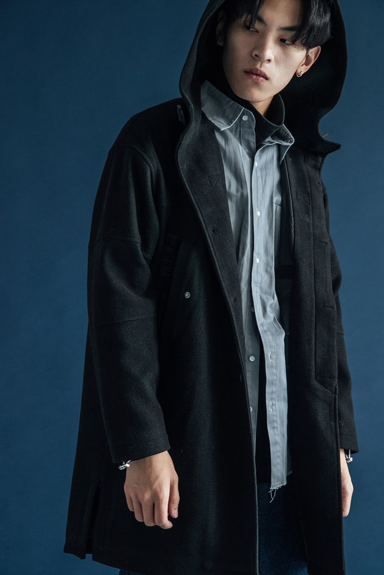 เสื้อโค้ทผ้าวูลกันหนาวผู้ชาย มีฮู้ด ทรงโอเวอร์ไซส์ (10250MM)