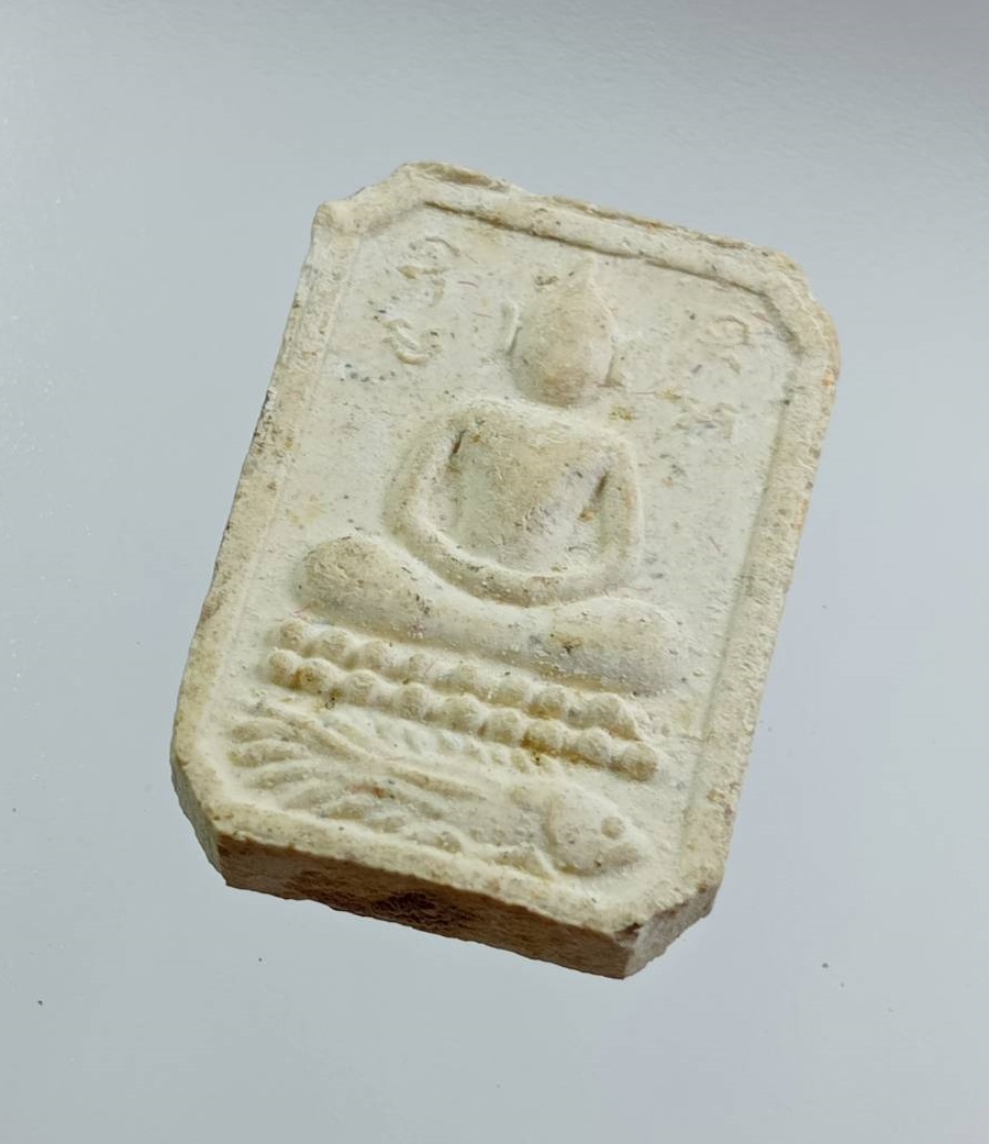 ผ3439 พระผงพระพุทธ ทรงปลา ไม่ทราบที่