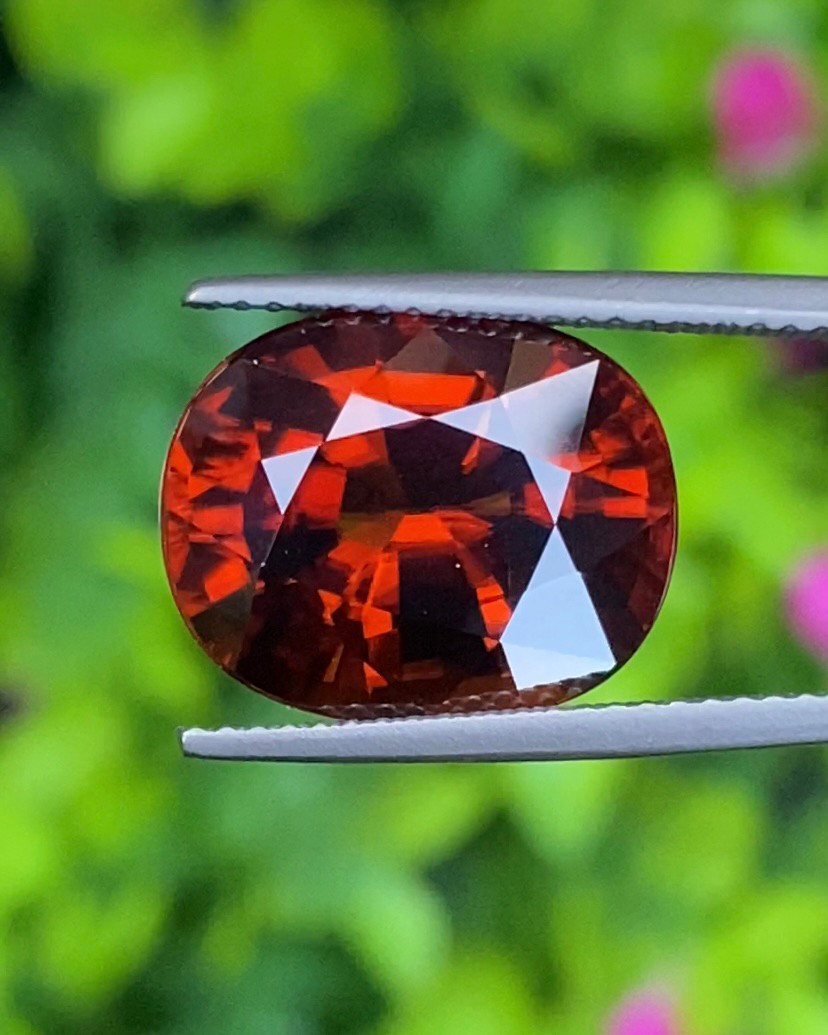 พลอย เพทาย Natural Zircon 13.16 กะรัต (Cts.) พร้อมใบเซอร์ พลอยแท้อัญมณีมงคล ประจําวันเกิด เครื่องประดับพลอย