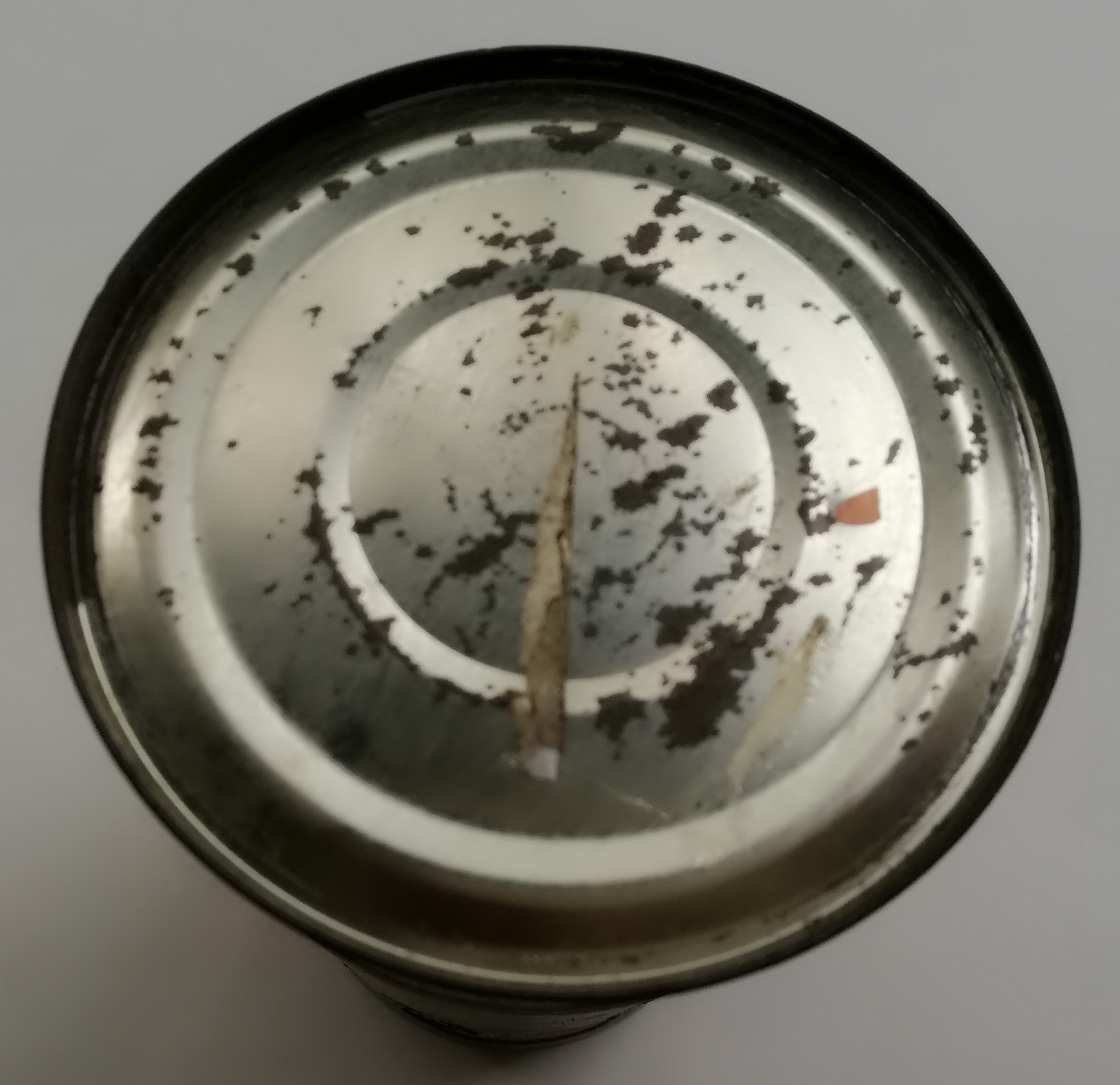 ของสะสม กล่องสังกะสี (กล่องโลหะ) กระป๋องโก๋แก่รสกะทิ กระป๋องทรงกระบอกสีเหลืองแดง เส้นผ่าศุนย์กลางประมาณ 3" ความสูงประมาณ 7"