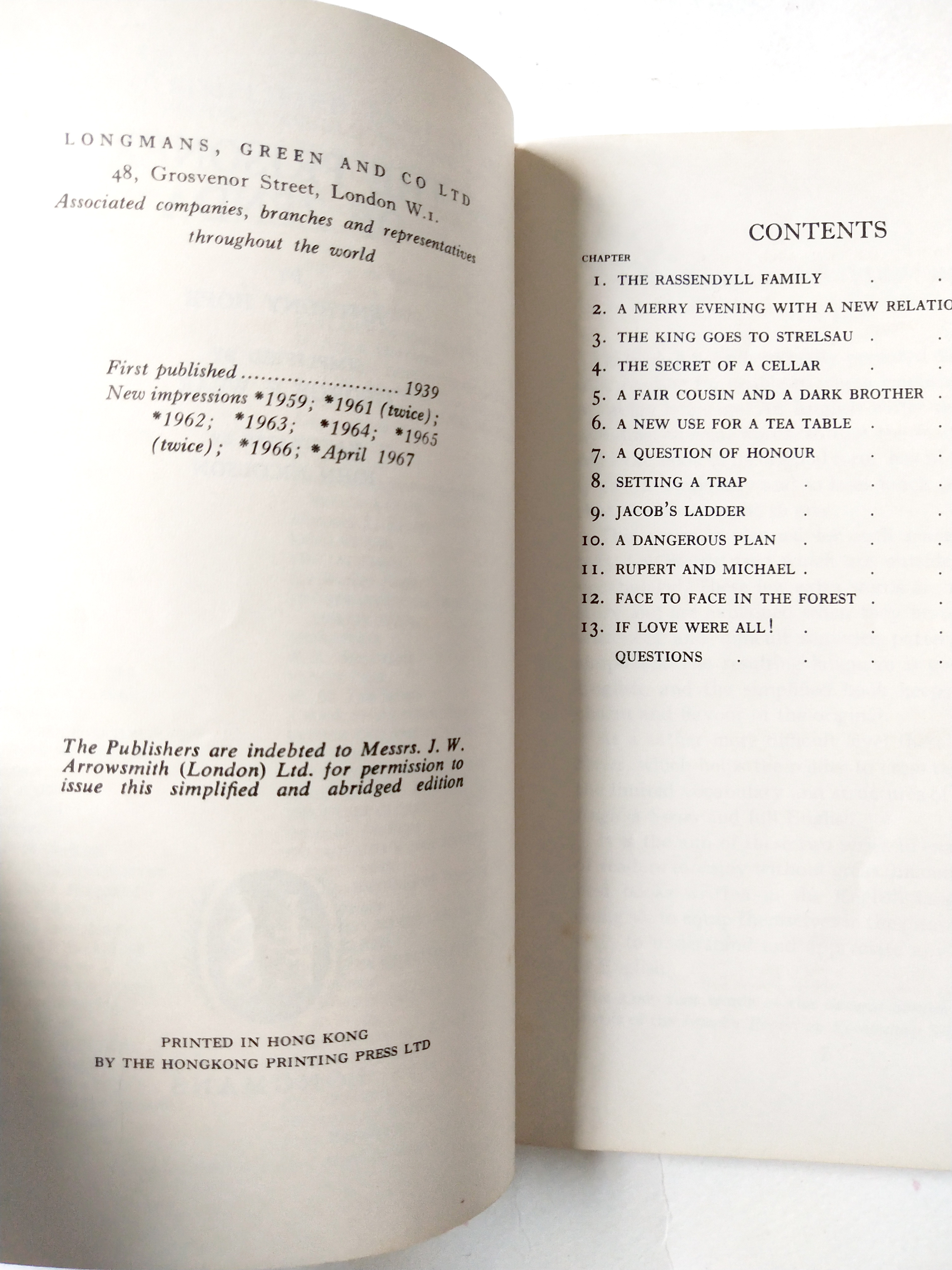 หนังสือเรียนเก่าอ่านนอกเวลา THE PRISONER OF ZENDA โดย ANTHONY HOPE ,SIMPLIFY BY GEORGE F. WEAR ,ILLUSTRATED BY JOHN NICOLSON พิมพ์ครั้งที่2 เมษายน 1967
