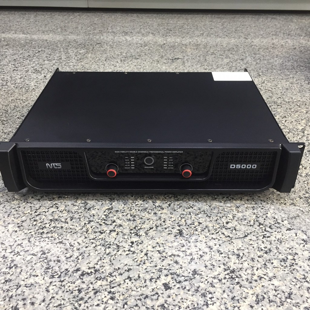 NTS D-5000 poweramp