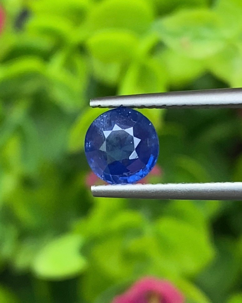 พลอย ไพลิน Blue Sapphire 1.16 กะรัต (Cts.) พลอยแท้ อัญมณีมงคลประจําวันเกิด เครื่องประดับพลอย