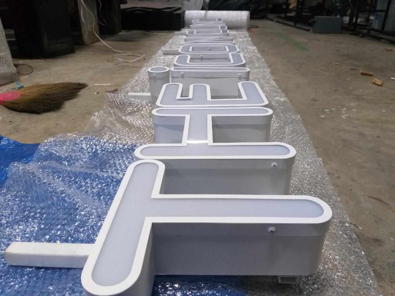 งานป้ายกล่องไฟ