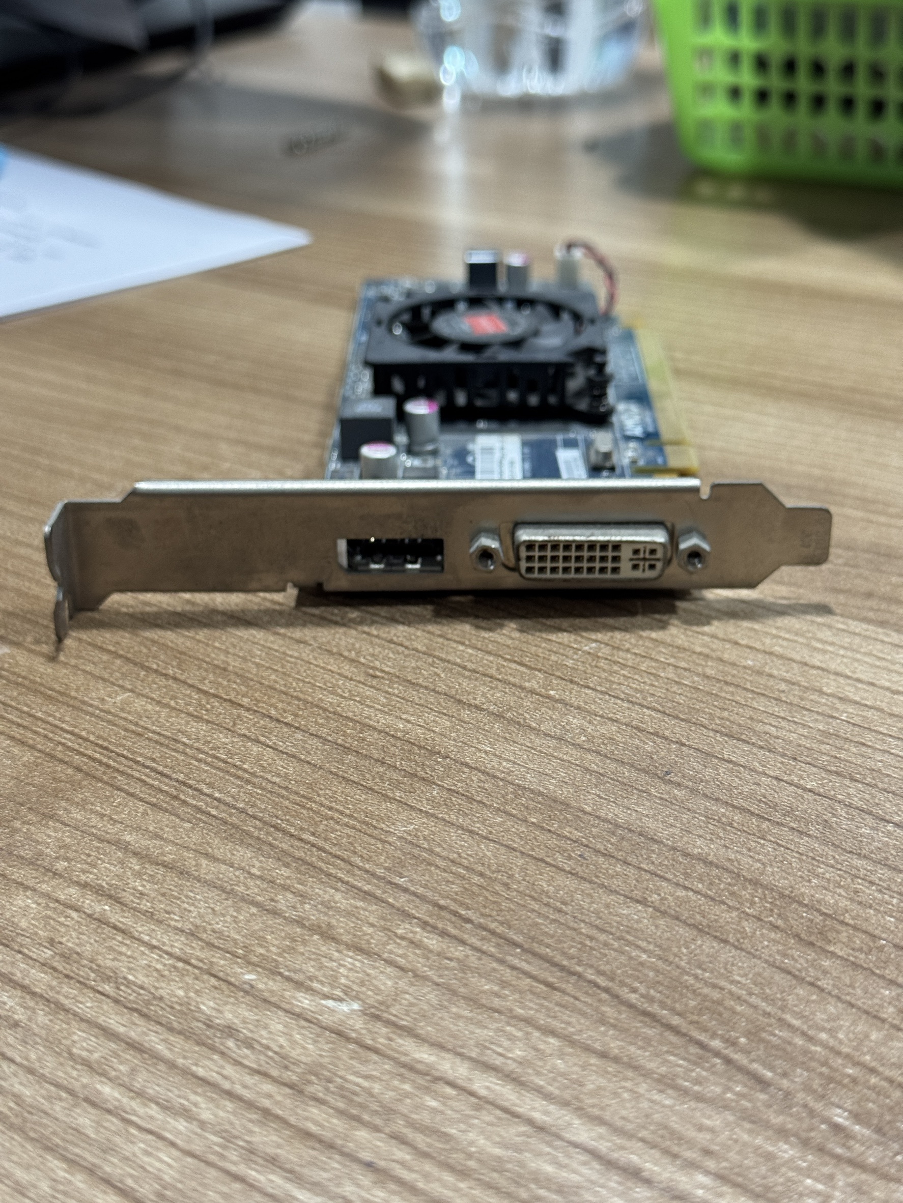 การ์ดจอ AMD Radeon HD 7450 1GB DDR3