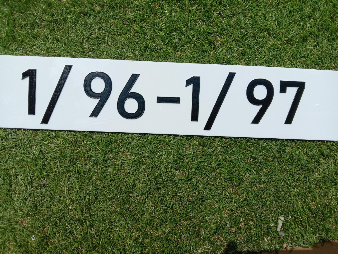 ป้ายสกรีนยูวีบนอะคริลิค