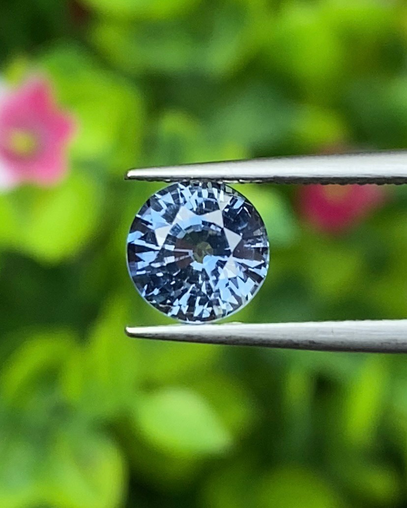 พลอย ไพลิน Blue sapphire 1.34 กะรัต (Cts.) ดิบ (Unheated) พร้อมใบเซอร์ (Gemstone Identification Report) พลอยแท้ อัญมณีมงคลประจําวันเกิด เครื่องประดับพลอย