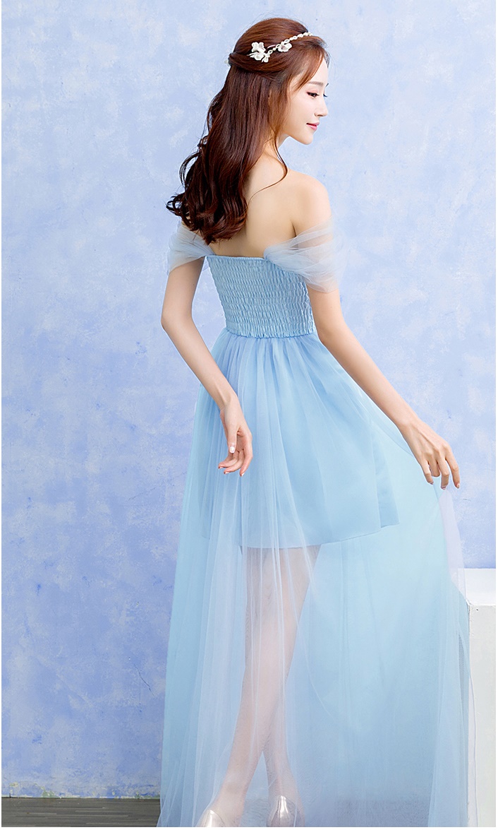 พร้อมส่ง ชุดราตรียาว เพื่อนเจ้าสาว สีฟ้า กระโปรงตาข่าย ใส่แบบแขนกุด หรือ ปิดไหล่ก็ได้ ซิปข้างลำตัว (จับสม๊อกด้านหลัง) ** เหลือเฉพาะไซส์เล็ก **