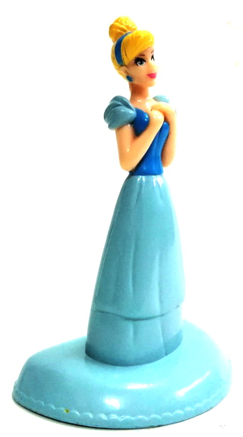 ตุ๊กตาเจ้าหญิงดิสนีย์ **กระโปรงมีรอยเปื้อนด้านล่างเล็กน้อยตามภาพ ซินเดอเรลล่า Cinderella ฟิกเกอร์สะสม สูงราว 10 ซม. ลงสีสำเร็จ สัดส่วนสวยงาม พลาสติกแข็งแต่ยืดหยุ่นได้ ของเก่าสะสม