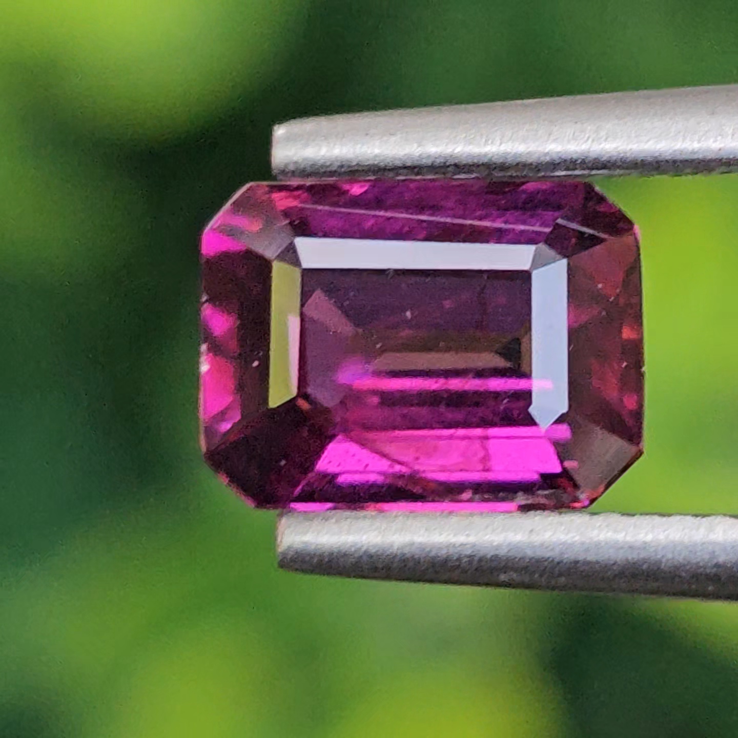 พลอย อุมบาไลต์ การ์เน็ต Umbalite Garnet 1.26 กะรัต (Cts.) ดิบ Unheated ลอยแท้ อัญมณีมงคลประจําวันเกิด เครื่องประดับพลอย
