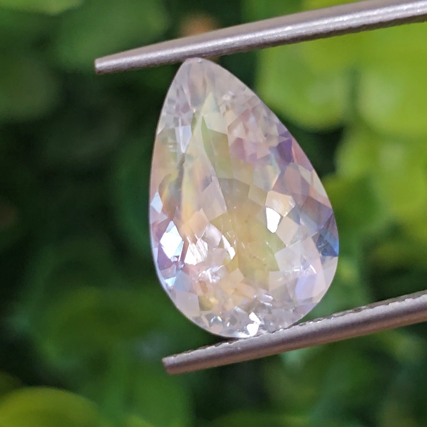 พลอย มูนสโตน เรนโบว์ Rainbow Moonstone 5.60 กะรัต (cts.) พลอยแท้ อัญมณีมงคลประจําวันเกิด เครื่องประดับพลอย