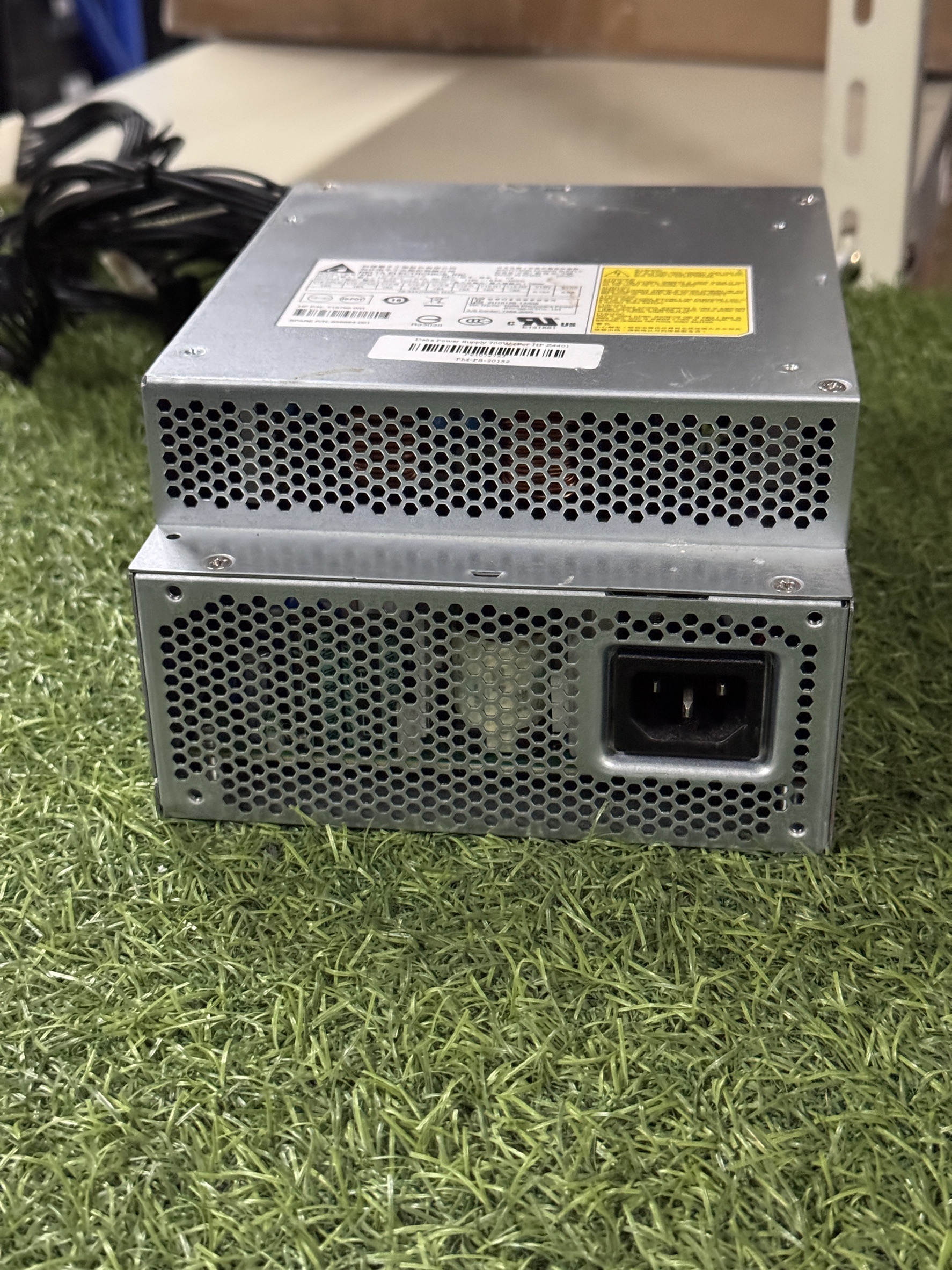 Delta Power Supply 700W (For HP Z440)