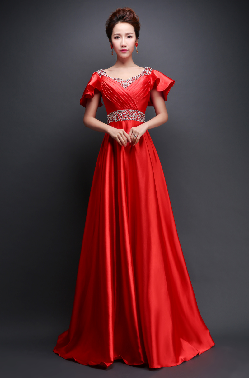 พร้อมส่ง ชุดราตรียาว แบบแขนสั้น ผ้าซาตินสวยสง่า อกจับจีบปักเลื่อมช่วงอก-เอว สีฟ้า (เชือกผูกหลัง)