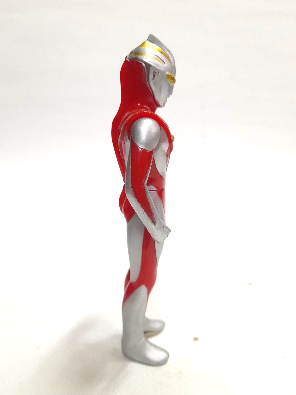 ซอฟ 5-5.5 นิ้ว อุลตร้าแมนไกอา มือสอง สภาพดี มีรอยบ้าง มีปั๊มใต้เท้า