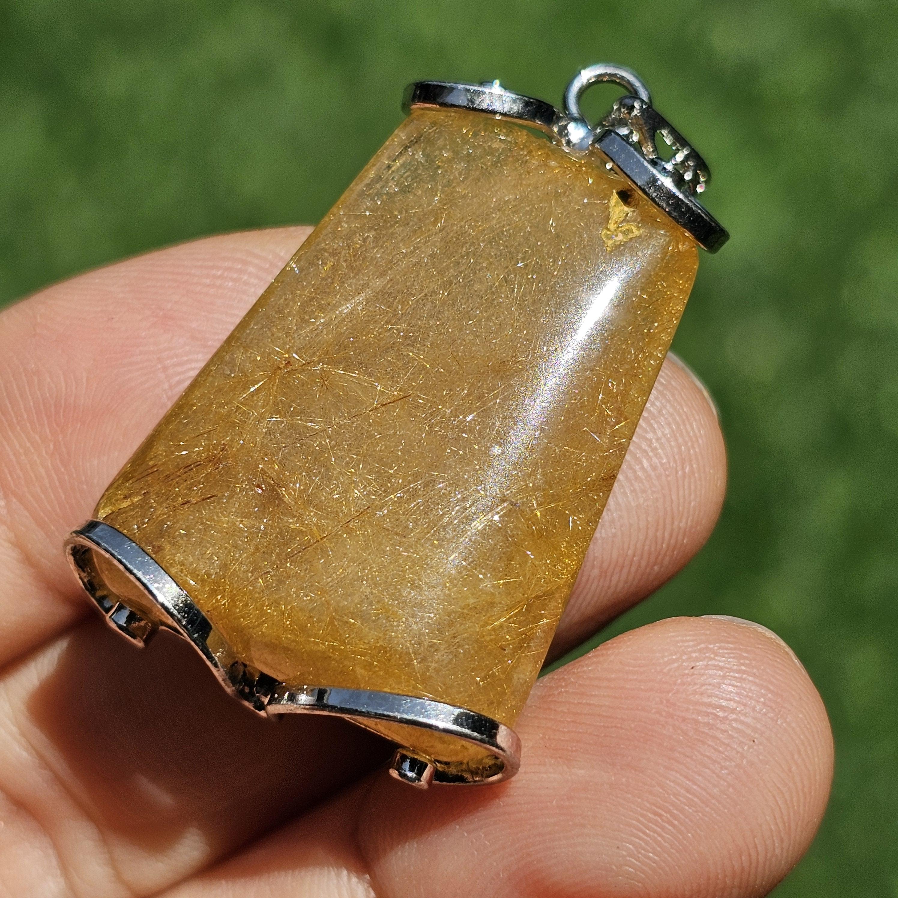 จี้ไหมทอง (Golden Rutilated Quartz) 52.98 กะรัต Cts. พลอยแท้ อัญมณีมงคลประจําวันเกิด เครื่องประดับพลอย