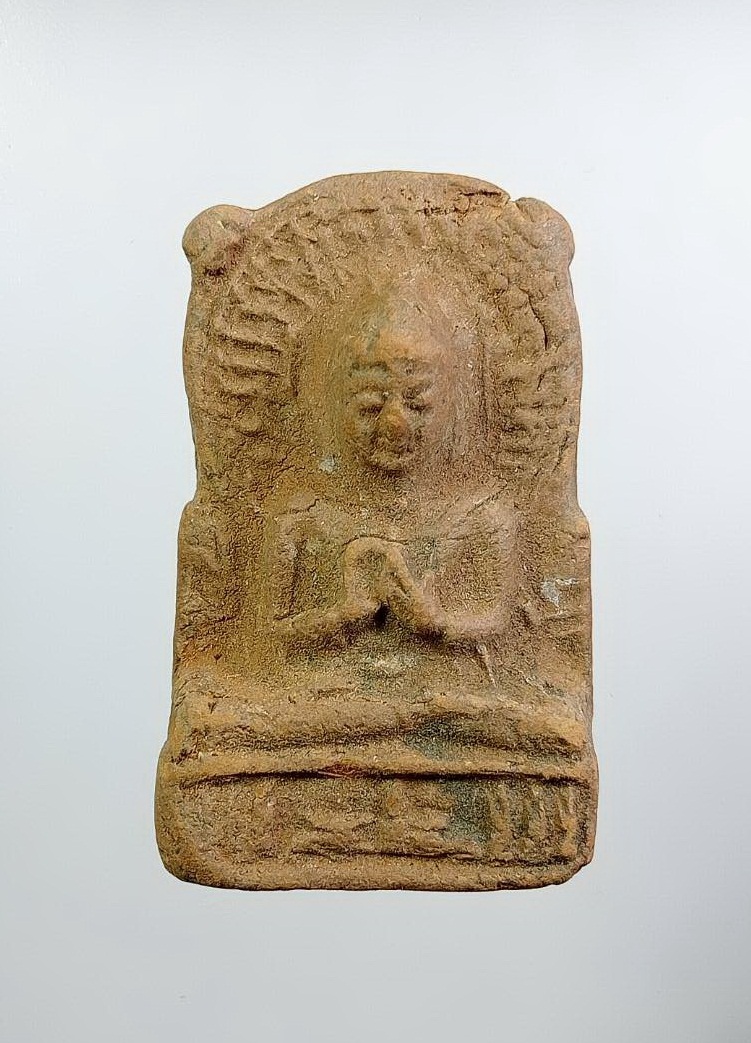 ผ3575 พระปางปฐมเทศนา เนื้อดิน ไม่ทราบที่