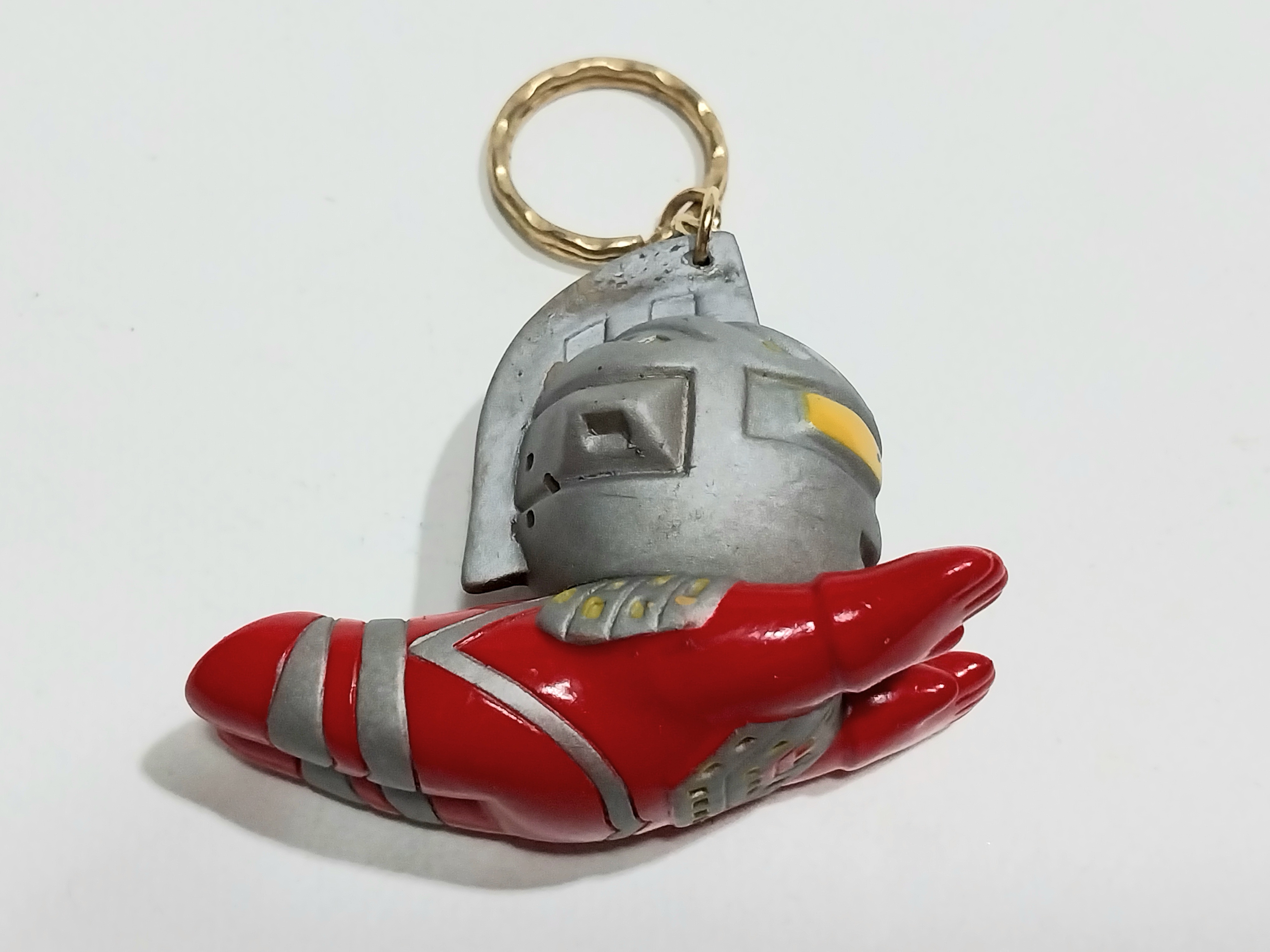 มีหลายภาพ,พวงกุญแจอุลตร้าเซเว่นบิน **มีรอยสิลอกบ้างตามภาพ