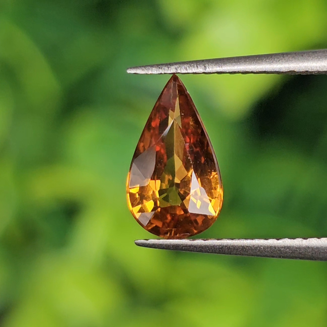 พลอย บุษราคัม yellow sapphire 1.00 กะรัต (Cts.) พลอยแท้ อัญมณีมงคลประจําวันเกิด เครื่องประดับพลอย