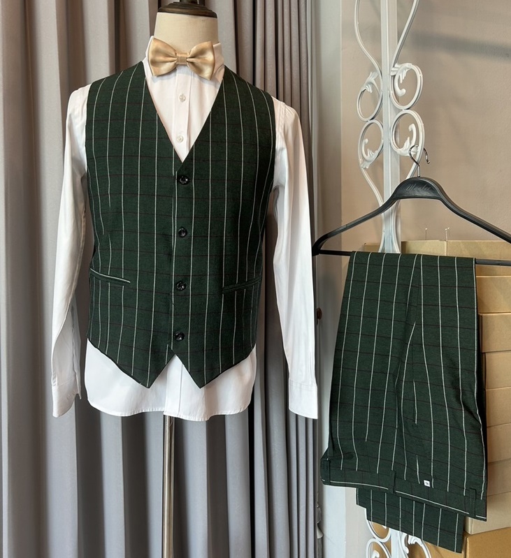 เช่า ชุดสูทชาย สีเขียว ลายทาง เซต 3 ชิ้น