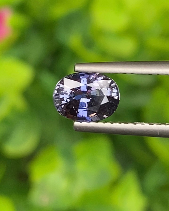 พลอย เพอเพิล แซฟไฟร์ สีม่วง Purple Sapphire ดิบ Unheated 1.14 กะรัต (Cts.) พลอยแท้ อัญมณีมงคลประจําวันเกิด เครื่องประดับพลอย