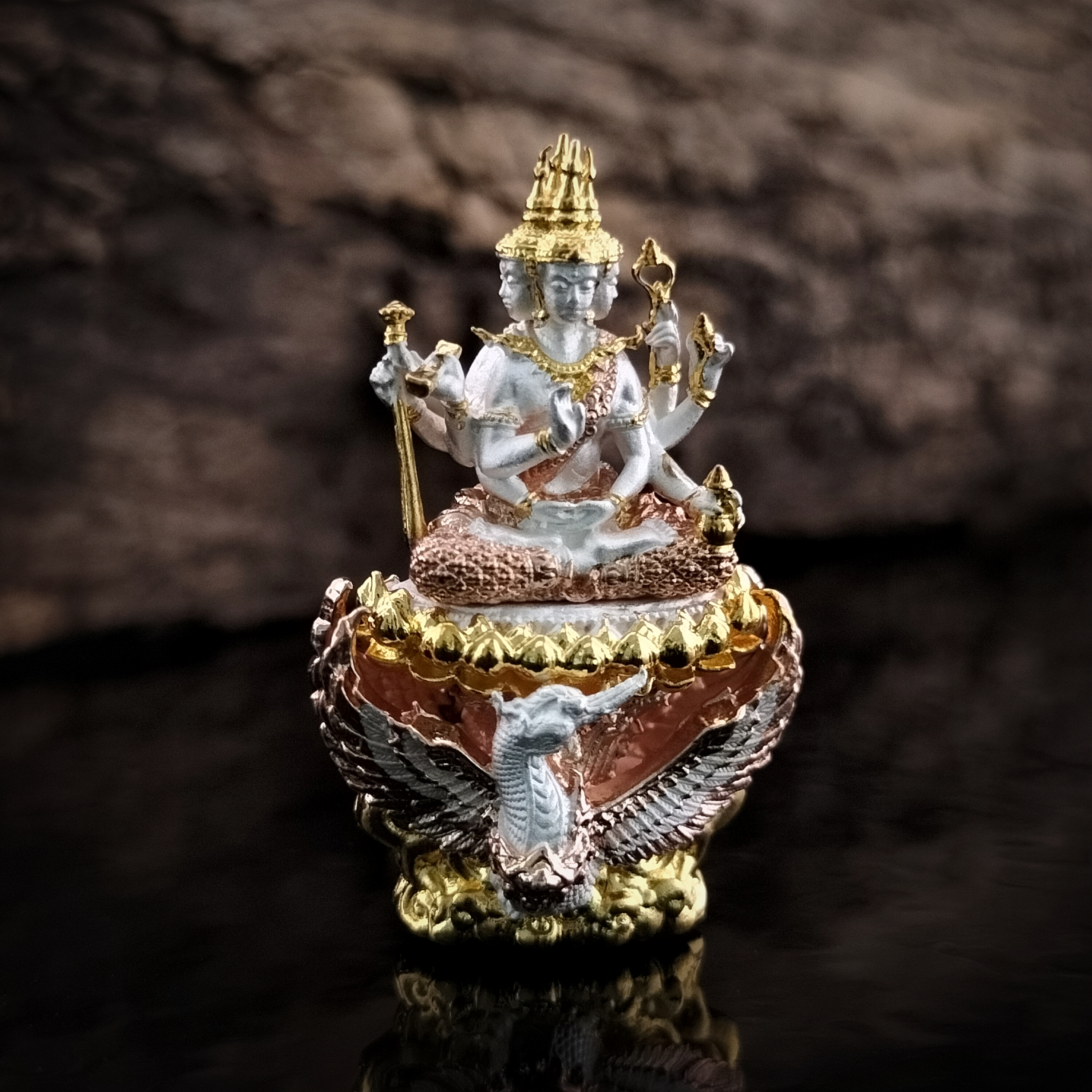 พระพรหมสยามเทวา รุ่น พรหมรังสี