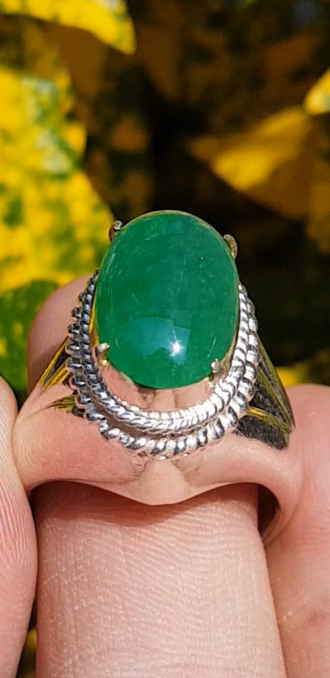 หยก พม่า แท้ Jade แหวนหยก 翡翠戒指 (Jadeite ring) 3.39 กะรัต (Cts.) ดิบ Size 59 ไม่ผ่านการปรับปรุง (Type A) พม่า (Myanmar)