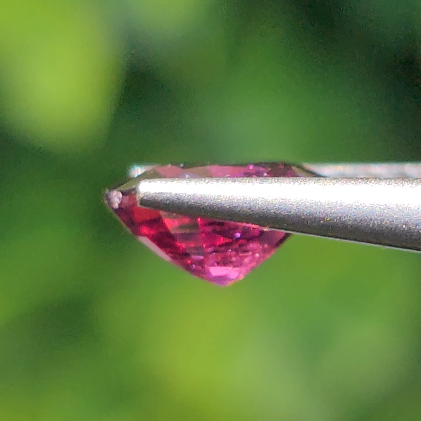 พลอย อุมบาไลต์ การ์เน็ต Umbalite Garnet 1.07กะรัต (Cts.) ดิบ Unheated ลอยแท้ อัญมณีมงคลประจําวันเกิด เครื่องประดับพลอย