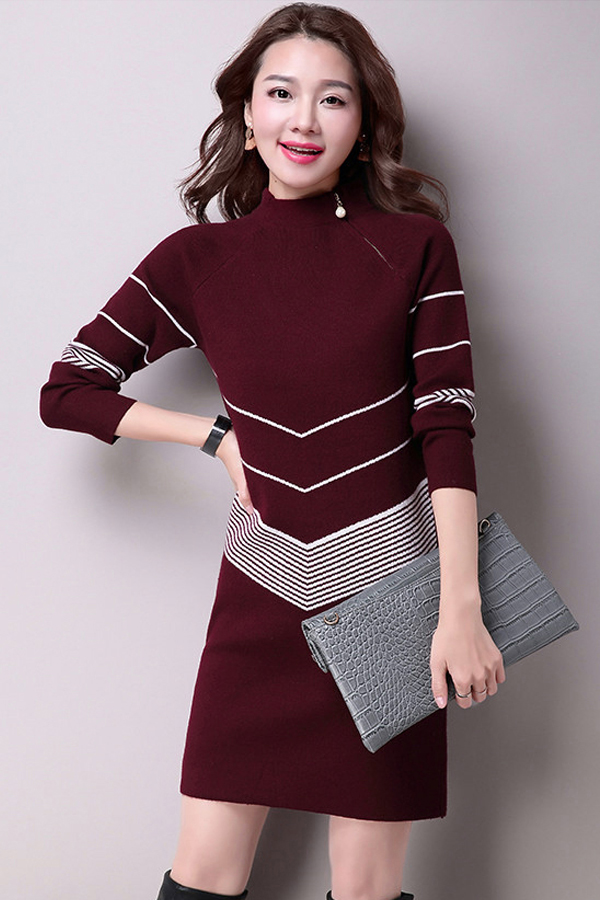 เดรสคอปีน ผ่าซิปแต่งมุก ผ้าไหมพรมวูลหนานุ่มถักลายสวย (12168B)