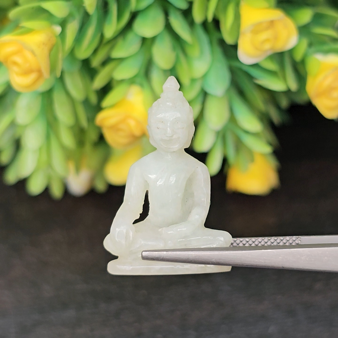 หยก แกะสลัก รูป พระ (Burmese jadeite) 16.84 กะรัต (cts.) หยก พม่า แท้