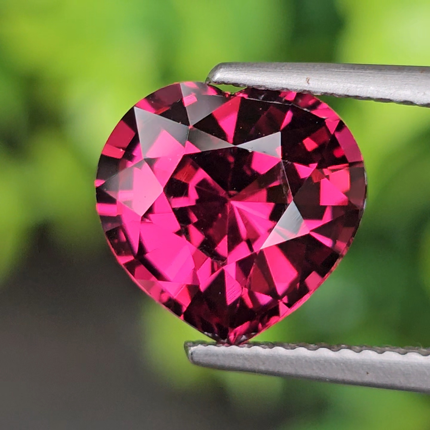 พลอย อุมบาไลต์ การ์เน็ต Umbalite Garnet 4.26 กะรัต (Cts.) ดิบ Unheated พร้อมใบเซอร์ AIG พลอยแท้ อัญมณีมงคลประจําวันเกิด เครื่องประดับพลอย