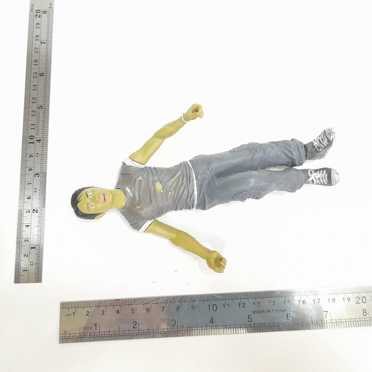 ฟิกเกอร์สำเร็จขยับไม่ได้ ***ไม่มีกระดูกช้าง จาพนม จากภาพยนตร์ ต้มยำกุ้ง มีปั๊ม มือสองสภาพดีมีรอย ขนาดตามภาพ