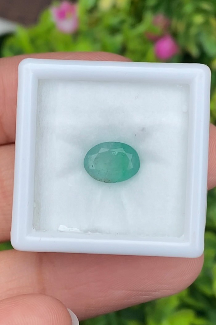 พลอย มรกต Natural Emerald แซมเบีย 1.42 กะรัต (Cts.) พลอยแท้ อัญมณีมงคลประจําวันเกิด เครื่องประดับพลอย