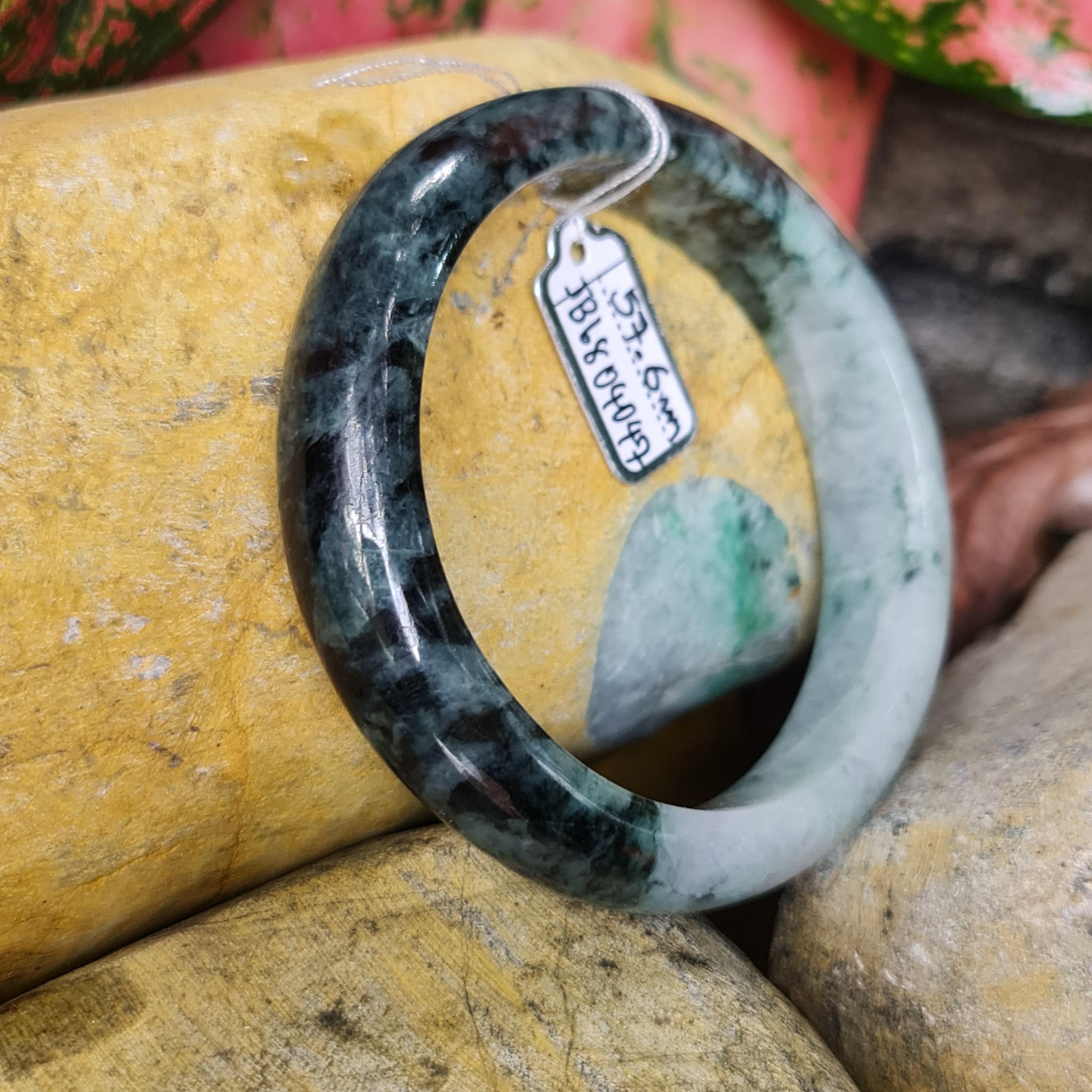 JB6804047 หยก พม่า แท้ Jade กำไลหยก 57.6 มม. (Jadeite bracelet) พม่า (Myanmar)