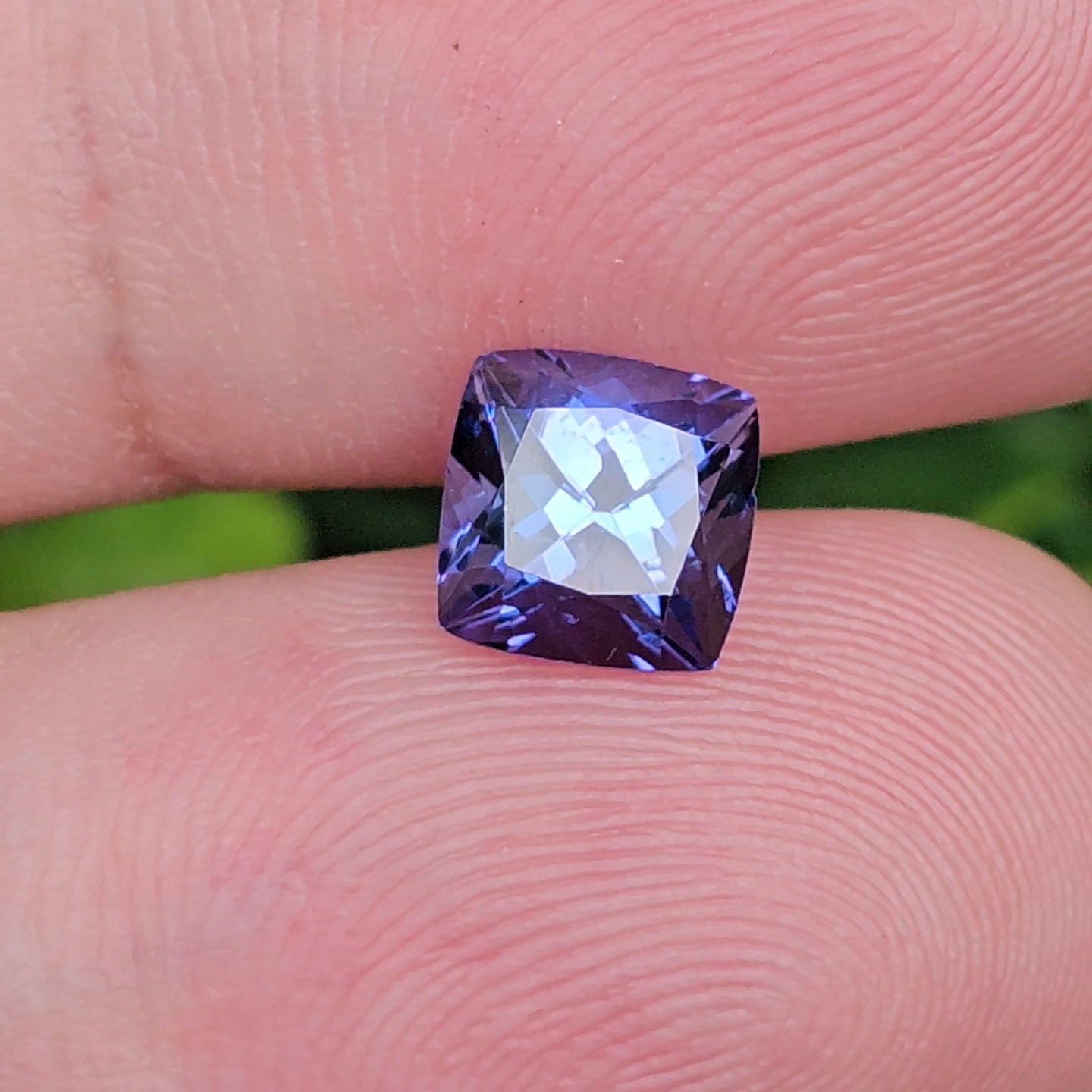 พลอย แทนซาไนท์ Tanzanite 1.60 กะรัต (Cts) พลอยแท้ อัญมณีมงคลประจําวันเกิด เครื่องประดับพลอย