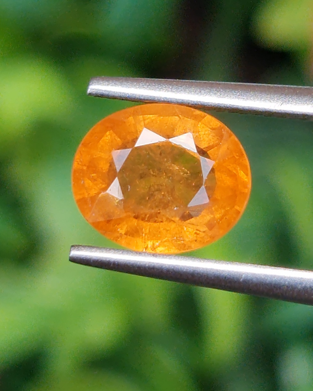 พลอย สเปสซาร์ไทต์ Spessartite Garnet 2.11 กะรัต Cts. พลอยแท้ อัญมณีมงคลประจําวันเกิด เครื่องประดับพลอย