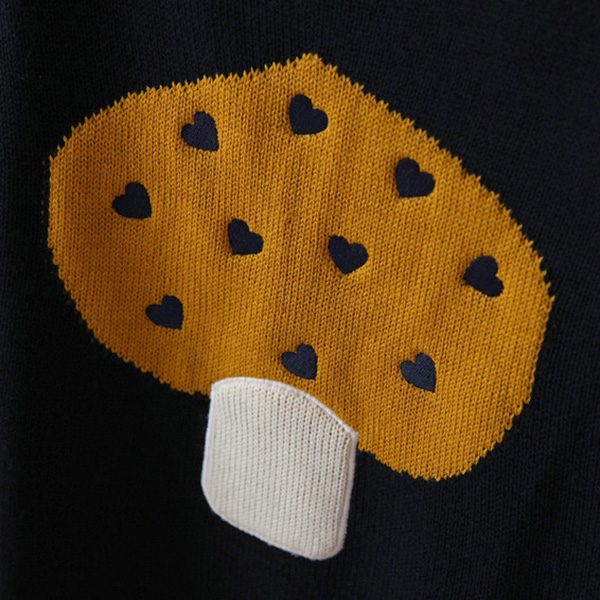 เสื้อสเวตเตอร์ไหมพรมนุ่ม ถักลายแต่งปักหัวใจจิ๋ว (12054LM)