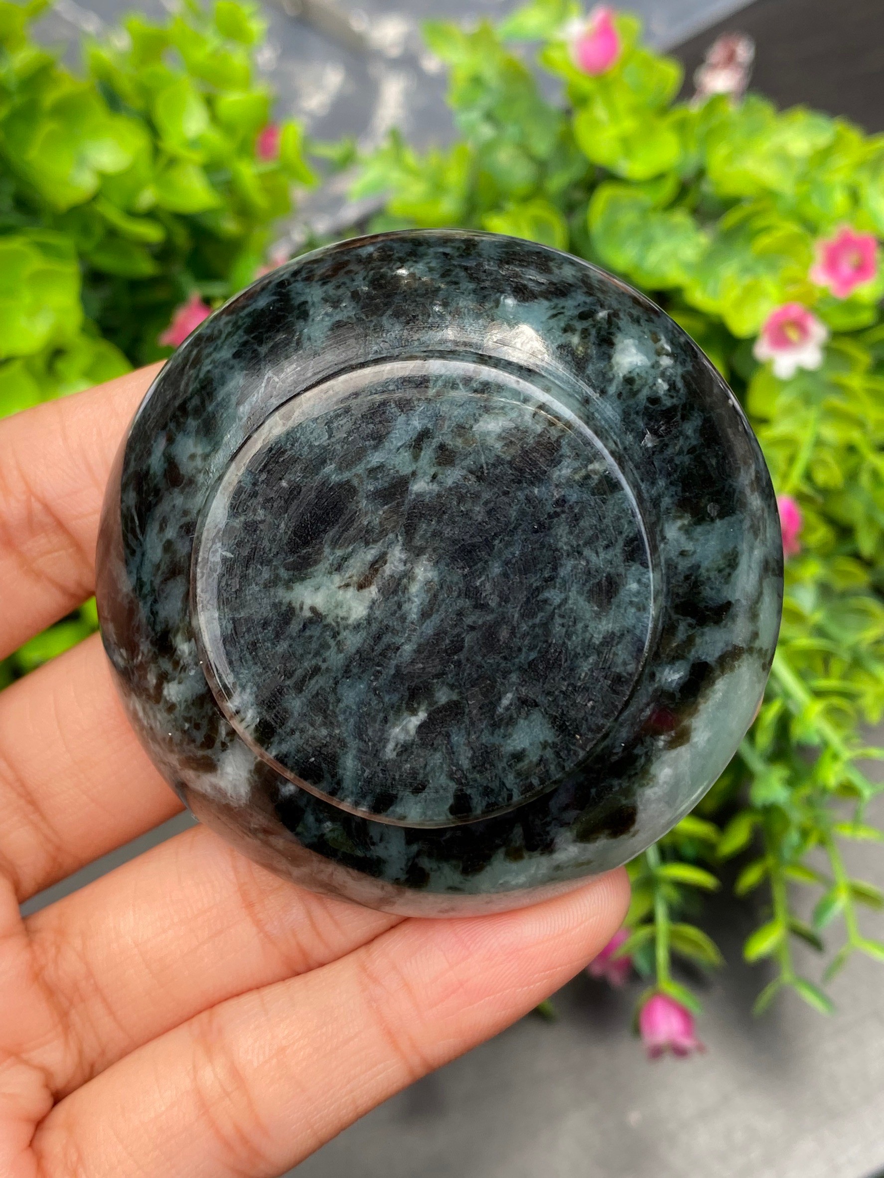 ถ้วยหยก 237.64 กะรัต (Cts.) หยก พม่า แท้ ( Jade Myanmar )