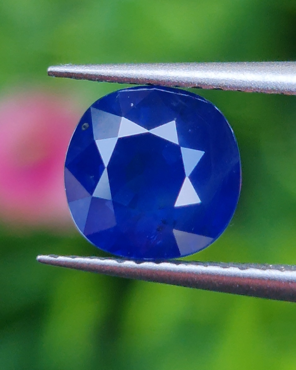 พลอย ไพลิน blue sapphire 2.00 กะรัต (Cts.) พลอยแท้ อัญมณีมงคลประจําวันเกิด เครื่องประดับพลอย