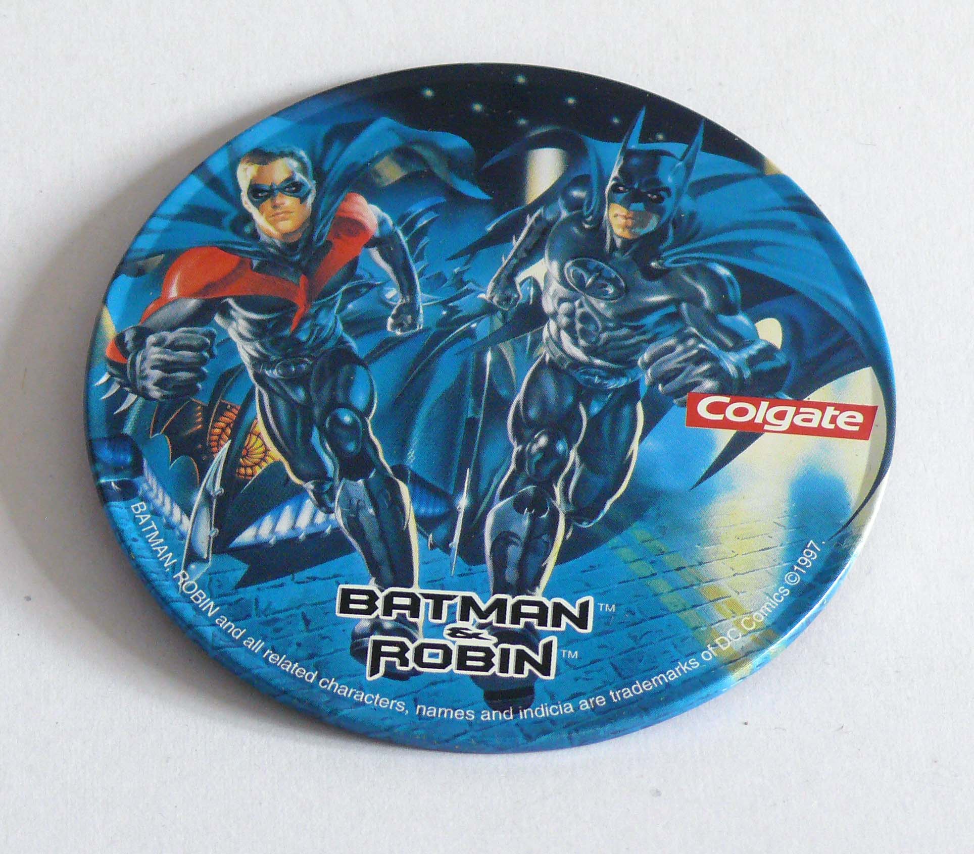 จานรองแก้วเก่า Batman&Robin ของสะสมจาก ยาสีฟัน Colgate