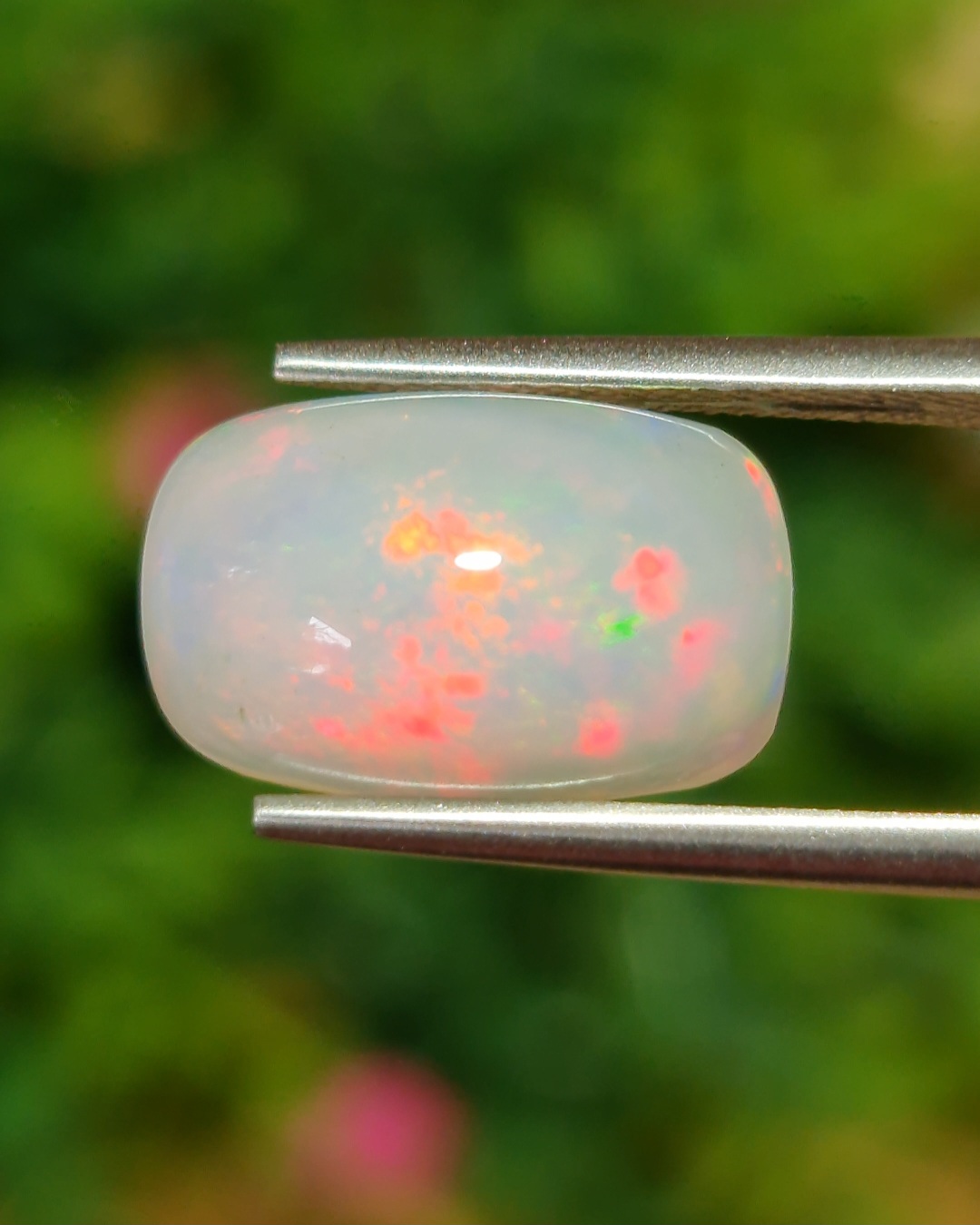 พลอย ไวท์ โอปอล White Opal 5.14 กะรัต (Cts.) พลอยแท้ อัญมณีมงคลประจําวันเกิด เครื่องประดับพลอย