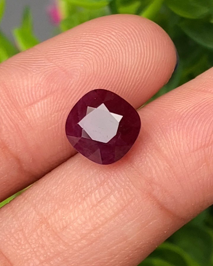 พลอย ทับทิม พม่า (Burmese Ruby Sapphire) 4.07 กะรัต พร้อมใบเซอร์ พลอยแท้ อัญมณีมงคลประจําวันเกิด เครื่องประดับพลอย