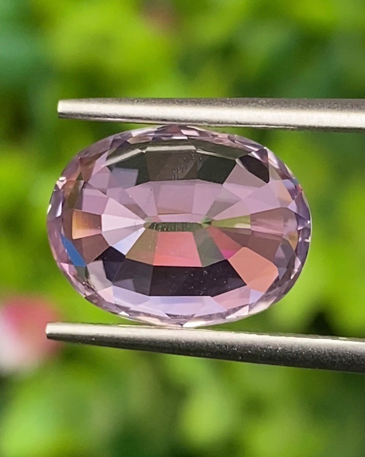 พลอย คุนไซท์ Kunzite 6.30 กะรัต (Cts.) พลอยแท้อัญมณีมงคล ประจําวันเกิด เครื่องประดับพลอย