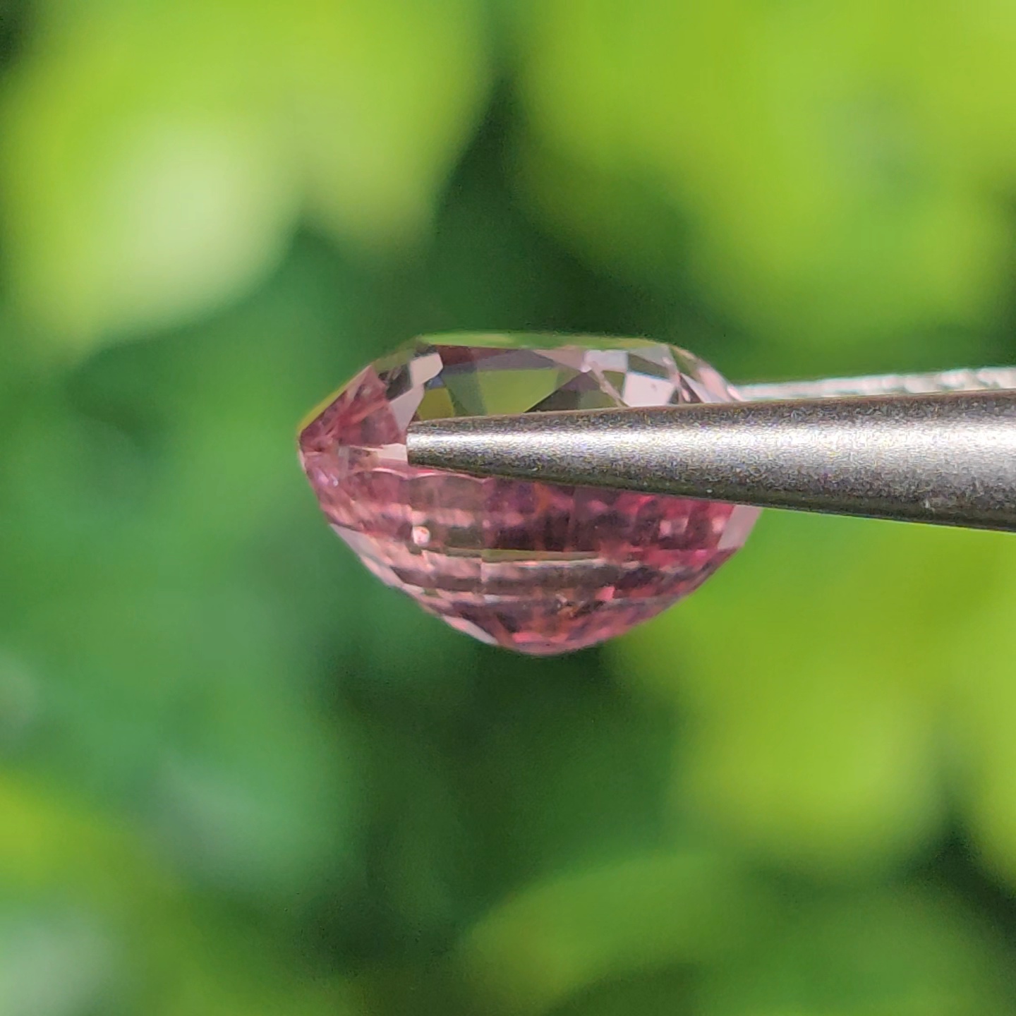 พลอย สปิเนล (Spinel) 3.10 กะรัต (Cts.) พลอยแท้ อัญมณีมงคลประจําวันเกิด เครื่องประดับพลอย