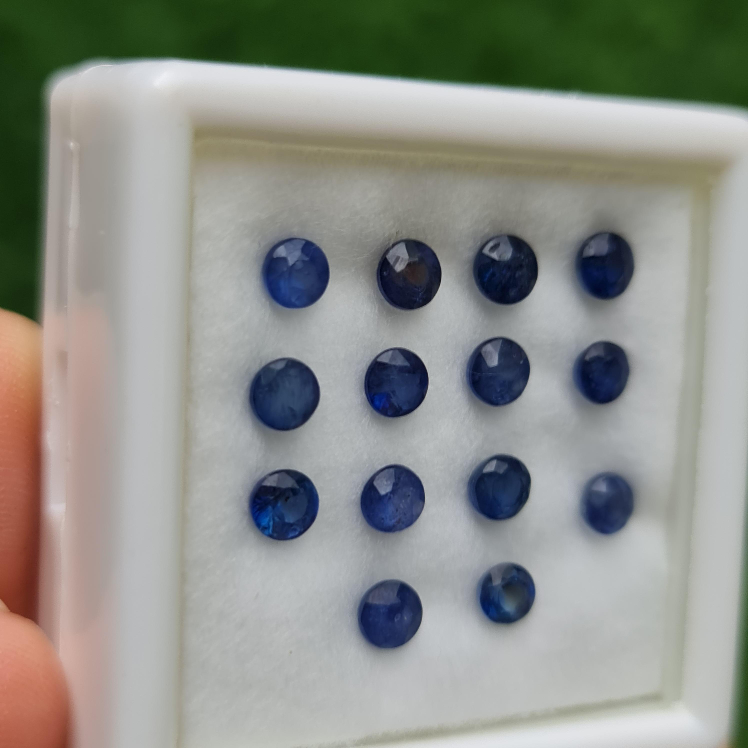 พลอย ไพลิน blue sapphire 4.52 กะรัต (Cts.) 14 เม็ด (pcs.) พลอยแท้ อัญมณีมงคลประจําวันเกิด เครื่องประดับพลอย