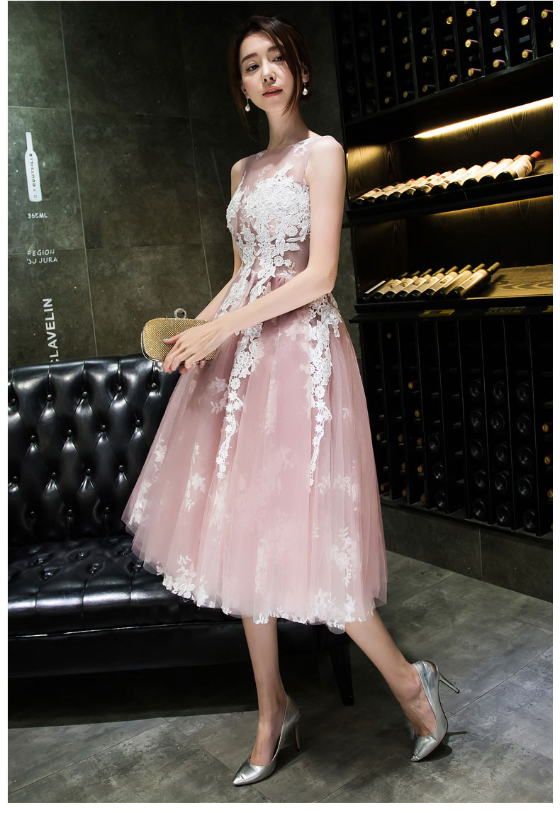 Pre-order ชุดราตรียาว แขนกุด ผ้าตาข่าย แต่งลูกไม้ สีชมพูหวาน มีซิป